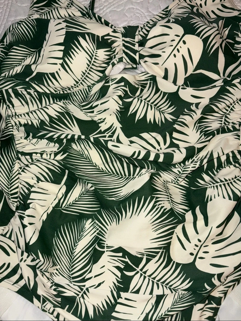 Shade & Shore tropical leaf